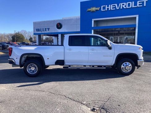 New 2026 Chevrolet Silverado 3500 LT w/ All Star Edition AWD/4WD image 2