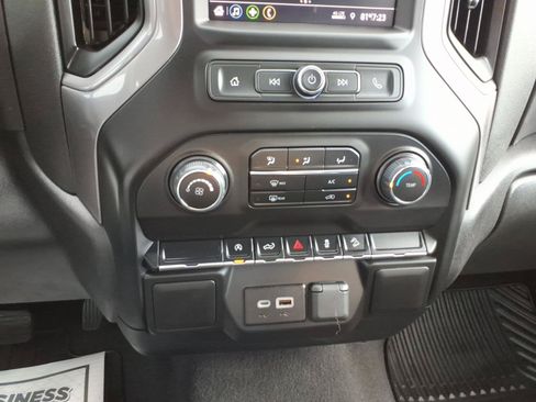 Used 2022 Chevrolet Silverado 1500 Custom Trail Boss w/ LPO, Dark Essentials Package AWD/4WD image 14