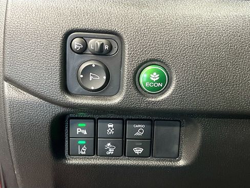 Used 2025 Honda Ridgeline TrailSport image 10