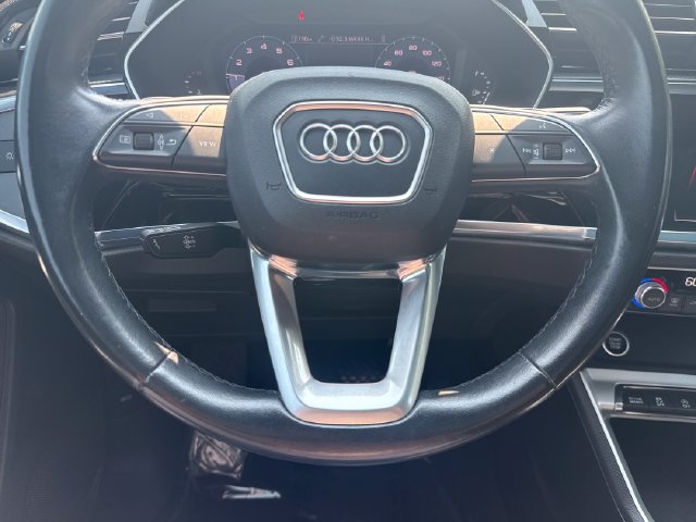 Used 2023 Audi Q3 2.0T Premium AWD/4WD image 16