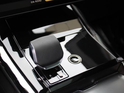 Used 2024 Land Rover Range Rover Sport Dynamic SE image 21