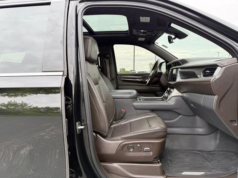 Used 2021 GMC Yukon Denali w/ Denali Ultimate Package AWD/4WD image 11