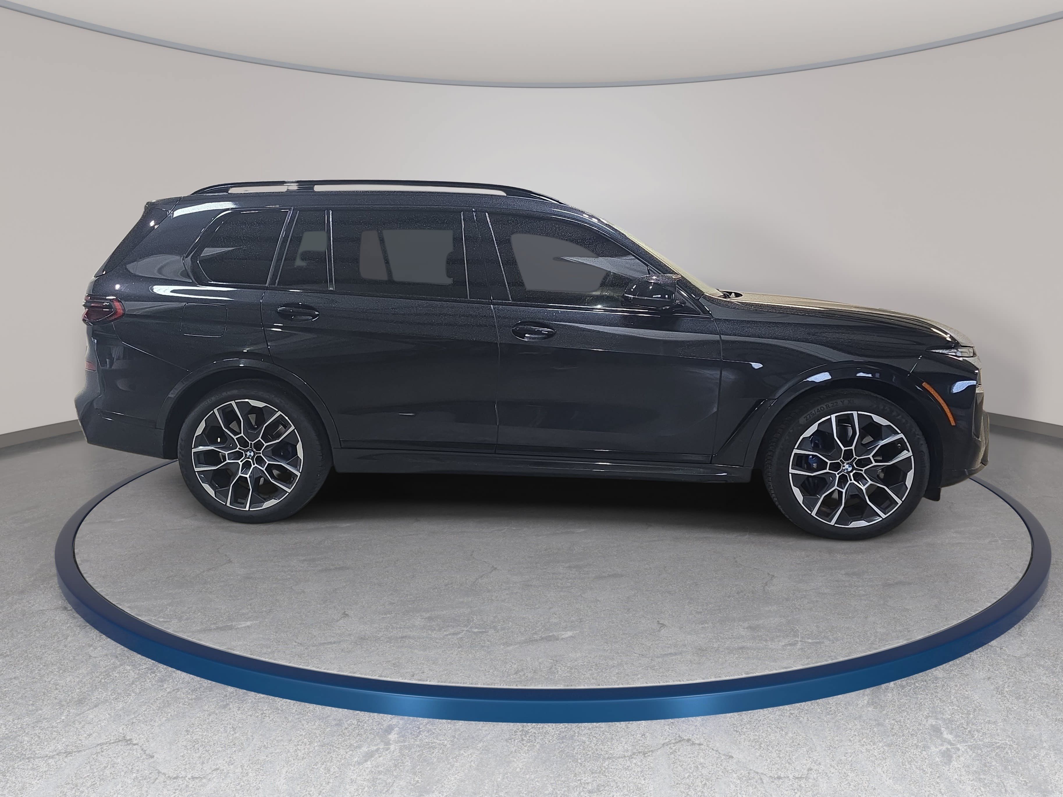 Used 2024 BMW X7 M60i w/ Climate Comfort Package AWD/4WD image 5