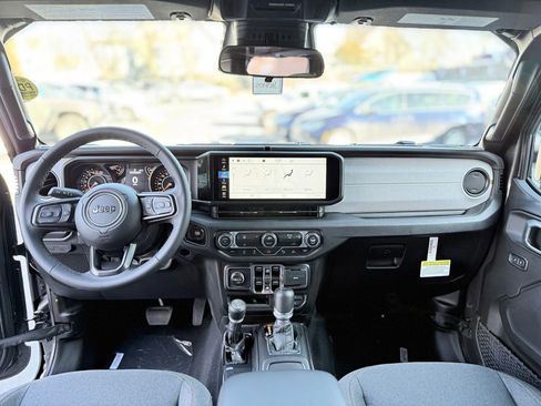 New 2026 Jeep Gladiator Sport image 10