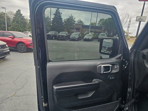 Used 2020 Jeep Wrangler Unlimited Sport S image 35