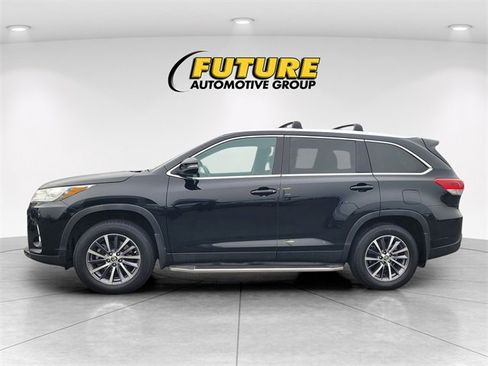 Used 2019 Toyota Highlander image 6