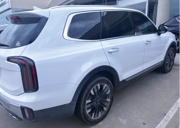 Used 2023 Kia Telluride SX FWD image 4