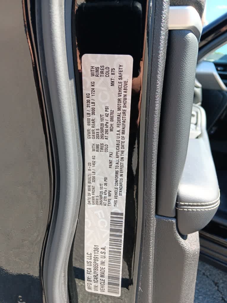 Used 2023 Jeep Grand Cherokee 4WD 4xe image 42