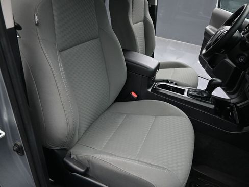 Used 2022 Toyota Tacoma SR image 26