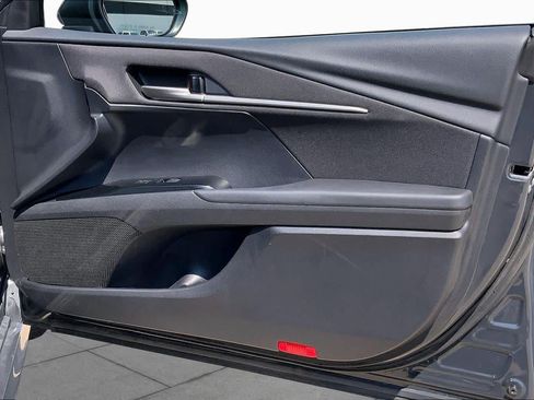 Used 2025 Toyota Camry LE FWD image 23