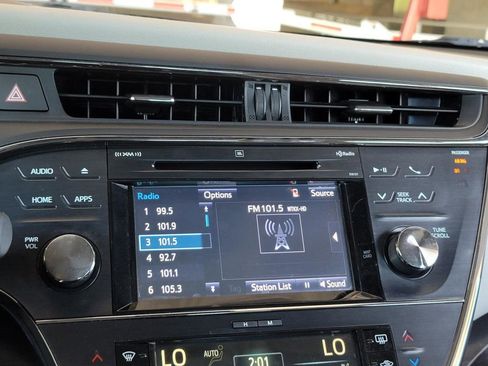 Used 2016 Toyota Avalon Limited w/ Toyota Safety Sense Package image 17