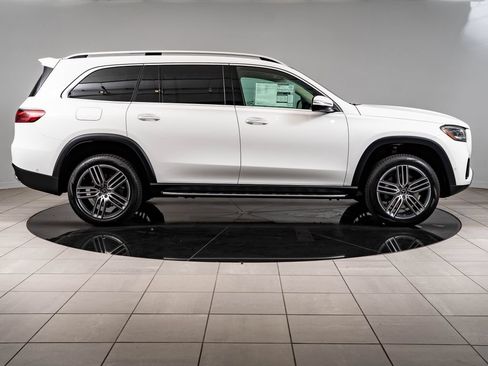 New 2026 Mercedes-Benz GLS 450 4MATIC image 11