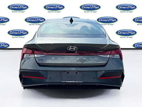 Used 2024 Hyundai Elantra Limited FWD image 6