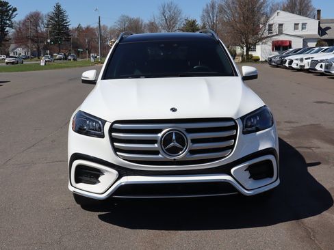 Used 2024 Mercedes-Benz GLS 450 4MATIC w/ AMG Line Exterior image 3