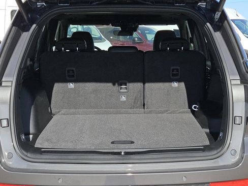 New 2025 Jeep Grand Cherokee Altitude image 6