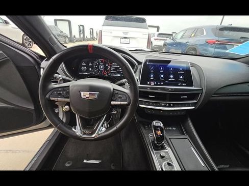 Used 2024 Cadillac CT5 V Blackwing w/ Carbon Fiber Package 2 RWD image 4