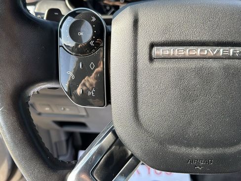Used 2020 Land Rover Discovery HSE Luxury image 16