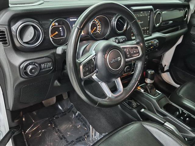 Used 2022 Jeep Wrangler Unlimited Sahara AWD/4WD image 8