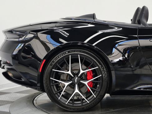 Used 2025 Aston Martin DB12 Convertible RWD image 51