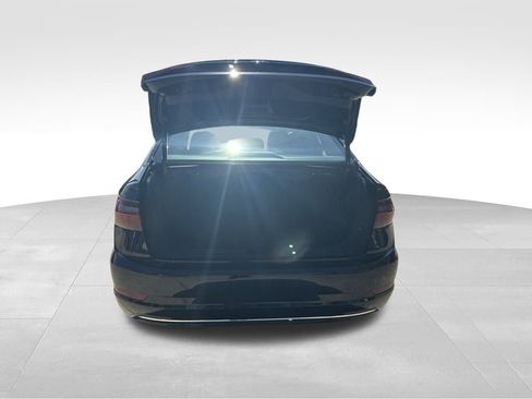 Certified 2021 Volkswagen Jetta SE w/ SE Cold Weather Package image 37