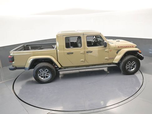 New 2026 Jeep Gladiator Mojave image 50