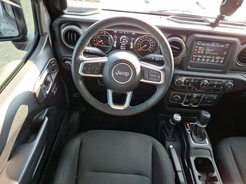 Certified 2020 Jeep Gladiator Sport w/ Quick Order Package 24S image 13