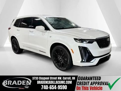 Used 2023 Cadillac XT6 Premium Luxury image 1