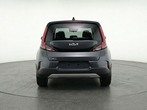 Used 2025 Kia Soul LX w/ LX Technology Package image 7