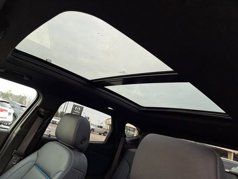 Used 2024 Chevrolet Blazer RS image 6