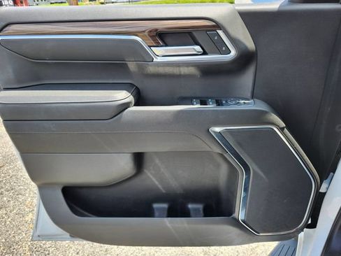 Used 2023 Chevrolet Silverado 1500 LT w/ Protection Package AWD/4WD image 34