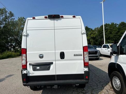 Used 2025 RAM ProMaster 2500 w/ Power Group image 4