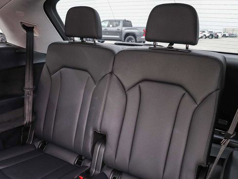 Used 2023 Audi Q7 3.0T Premium Plus w/ Premium Plus Package image 26