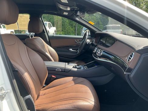 Used 2016 Mercedes-Benz S 550 Sedan image 12