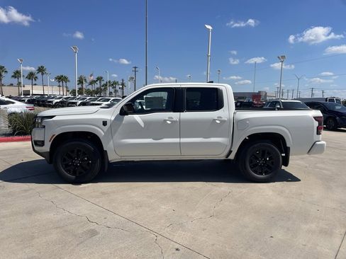 New 2026 Nissan Frontier SV w/ Tow Package image 2