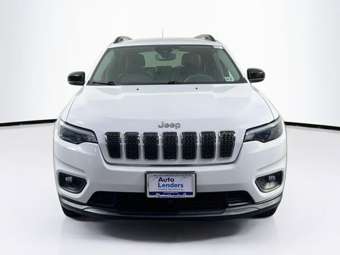 Used 2022 Jeep Cherokee Latitude Lux w/ Mopar Interior Package AWD/4WD image 2