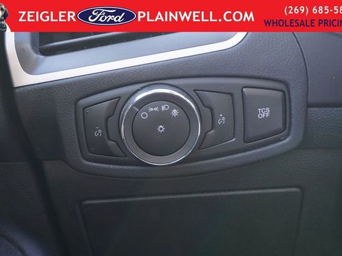 Used 2023 Ford Edge SEL AWD/4WD image 29