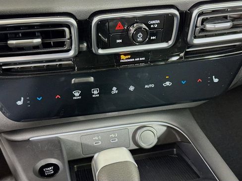 New 2026 Nissan Sentra SR w/ SR Premium Package image 17