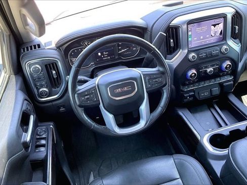 Used 2021 GMC Sierra 1500 SLT w/ SLT Premium Plus Package AWD/4WD image 17