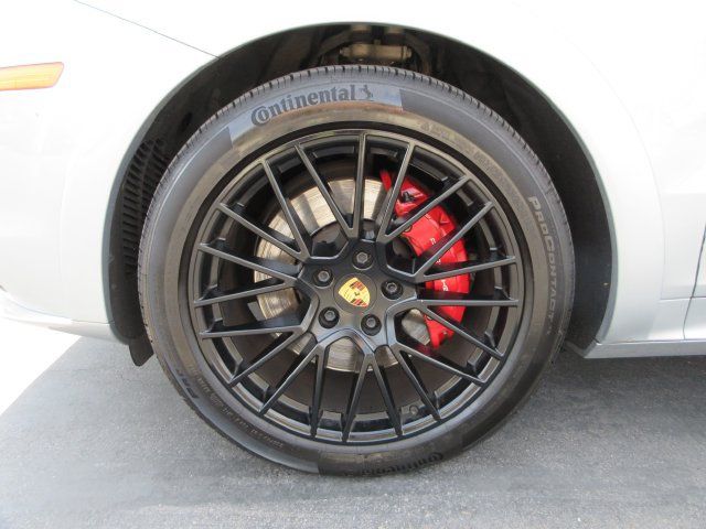 Used 2021 Porsche Cayenne GTS AWD/4WD image 54