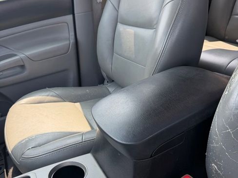 Used 2012 Toyota Tacoma PreRunner w/ SR5 Pkg RWD image 17