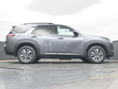 New 2026 Nissan Pathfinder SL FWD image 30