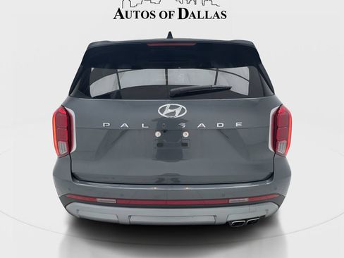 Used 2025 Hyundai Palisade Limited FWD image 9