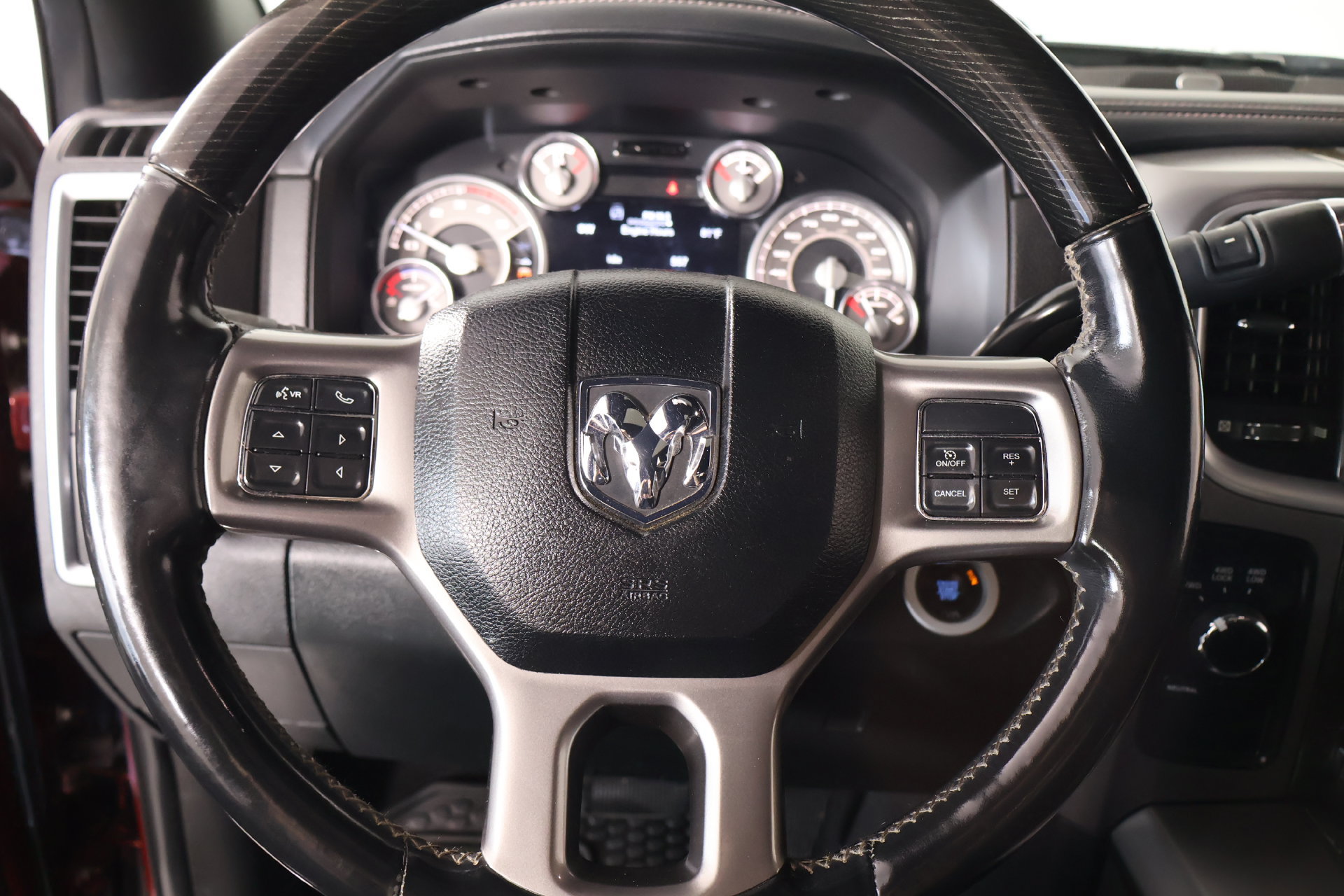 Used 2018 RAM 2500 Limited AWD/4WD image 3