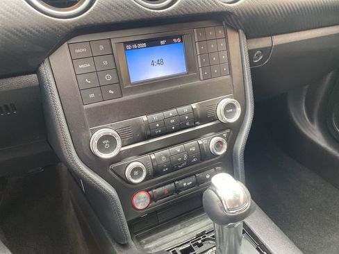 Used 2019 Ford Mustang Coupe image 26