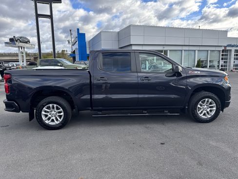 Used 2022 Chevrolet Silverado 1500 RST w/ Z71 Off-Road Package image 2