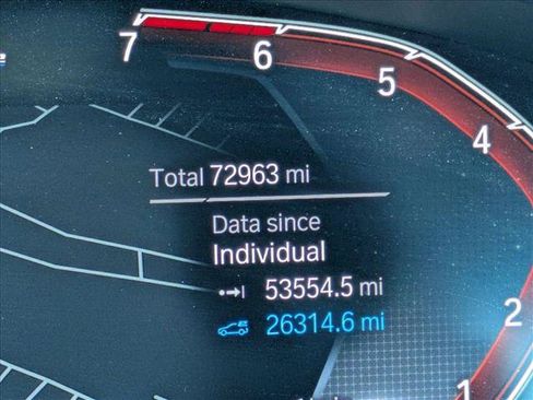 Used 2021 BMW 530e w/ Premium Package RWD image 11