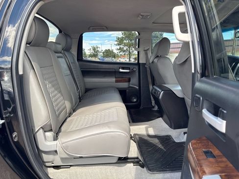 Used 2011 Toyota Tundra Limited w/ Memory Pkg AWD/4WD image 17