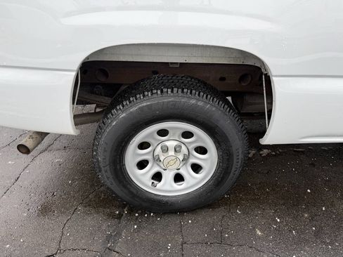Used 2006 Chevrolet Silverado 1500 W/T image 13