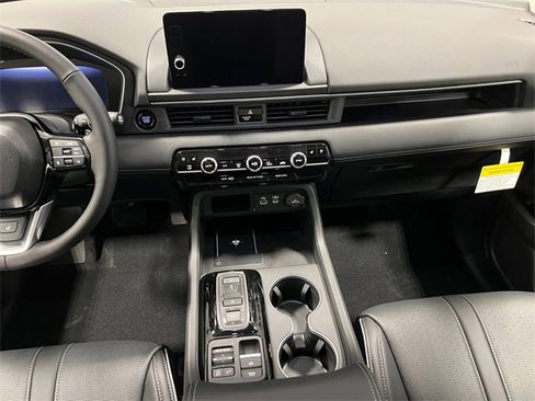 New 2025 Honda Pilot Elite image 22