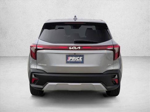 Used 2024 Kia Seltos LX image 7